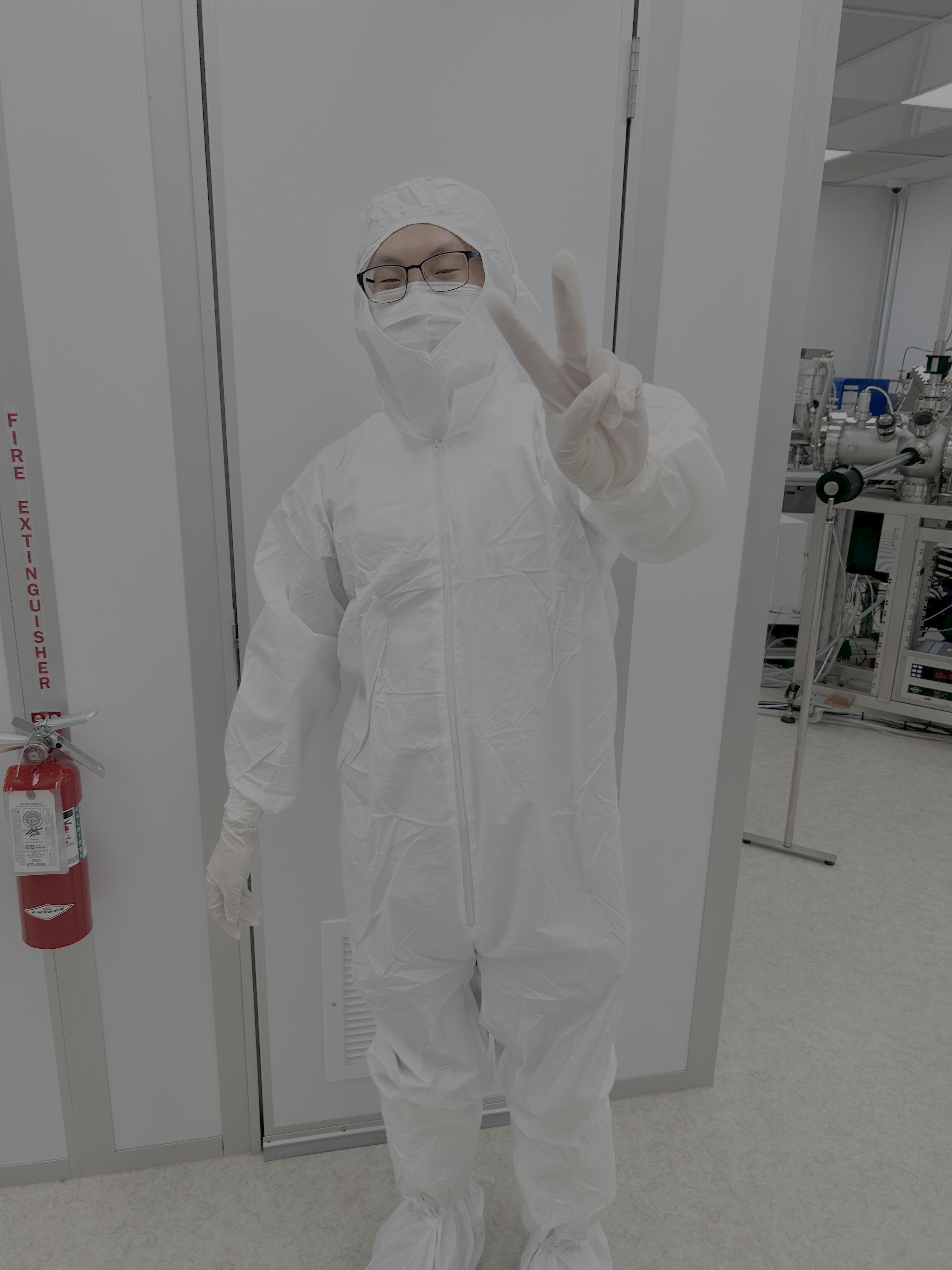 Cleanroom gowning during OASiS Foundations